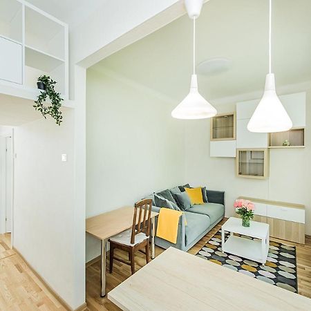 Lovely 1-Bedroom Apartment In Kaunas Old Town Exterior photo
